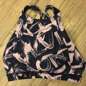 Lululemon Size 2 Free to Be Serene High Neck